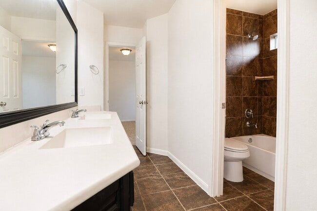 Photo - 3303 Belmont River Ln