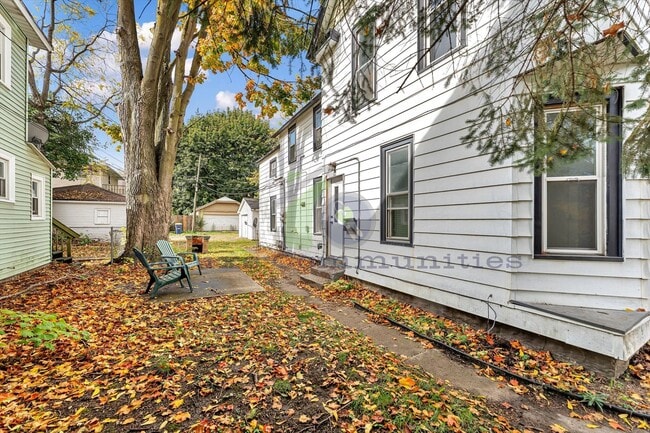 Photo - 1011 Jennette Ave NW Unit 2