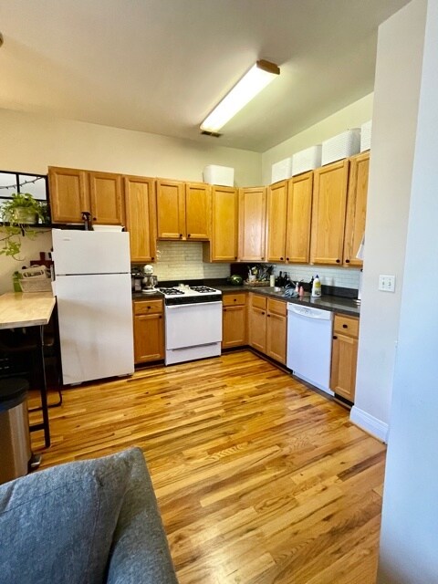 Photo - 1459 N Milwaukee Ave Unidad 3B