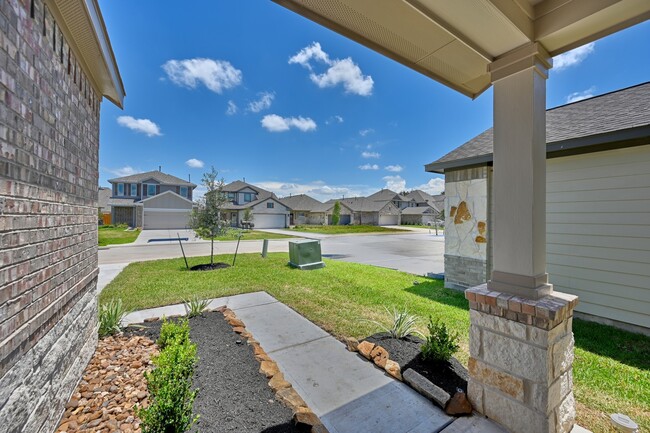 Photo - 1053 Lilly Ln