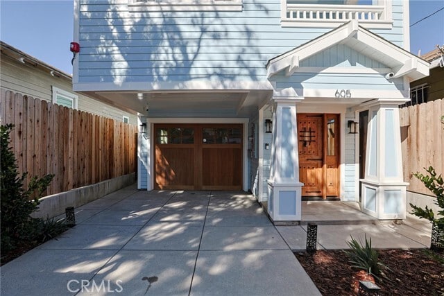 605 W 4th St