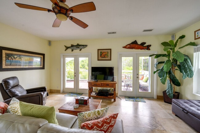 31 Palm Dr Unit SI FL1-ID1546457P