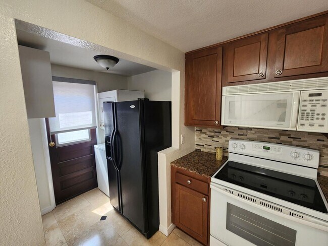 Photo - Rancho Niguel: 2 Bedroom 2.5 Bath Attached Townhouse,