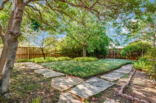 Photo - 1624 Sutters Mill Dr