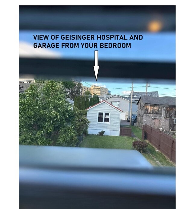 Photo - 972 Cherry St