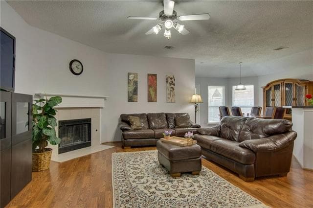 Photo - 9928 Carter Dr