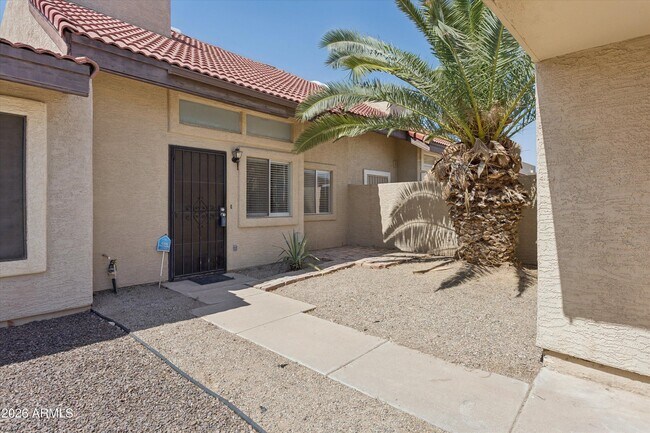 Photo - 407 E Pecan Rd