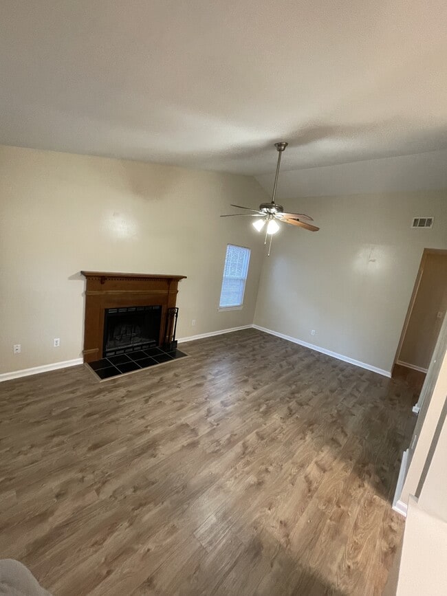 Photo - 2817 Ridgecrest Dr