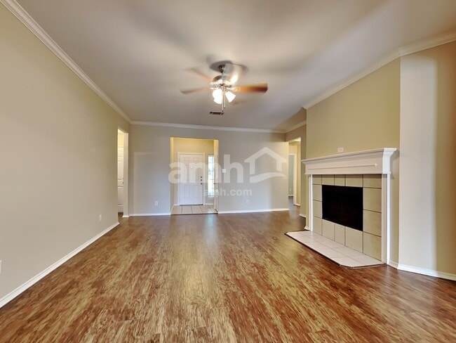 Photo - 1039 Winepress Rd