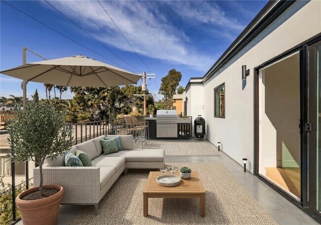 Photo - 1239 N Orange Dr