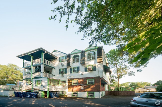 Photo - Cardinal Hill Apartments, LLC