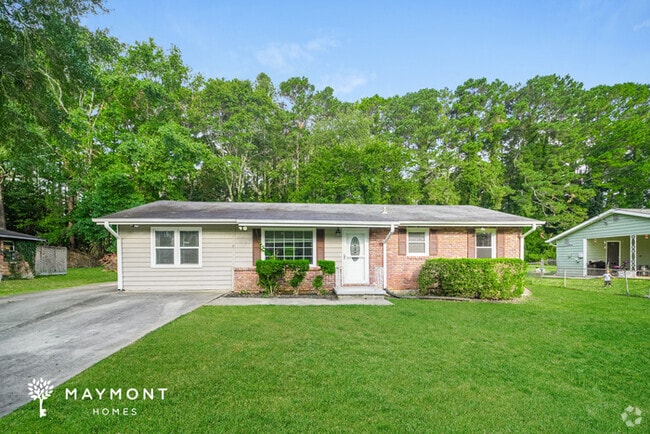 Building Photo - 6197 Castlewood Dr Rental