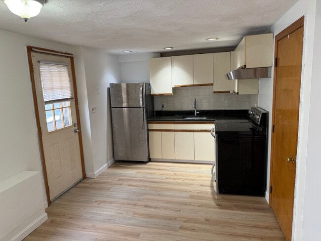 Photo - 97 Mill St Unit 2 - Downstairs