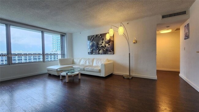Photo - 1500 Bay Rd Unit 1550S