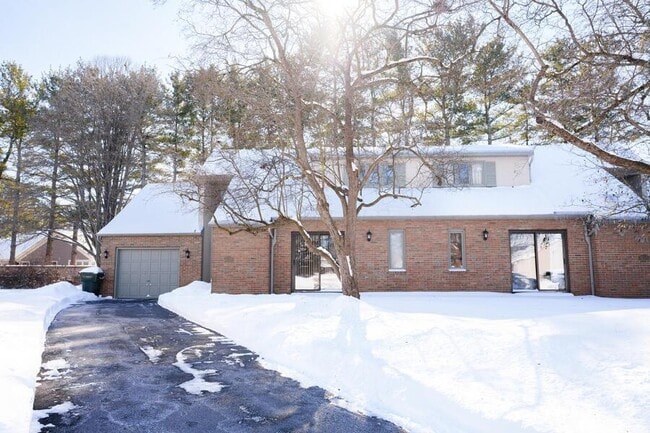 Photo - 6326 Tamworth Ct