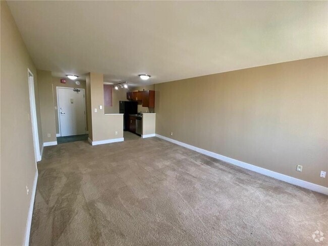 Building Photo - 600 E 8th St Unit 11Q Rental
