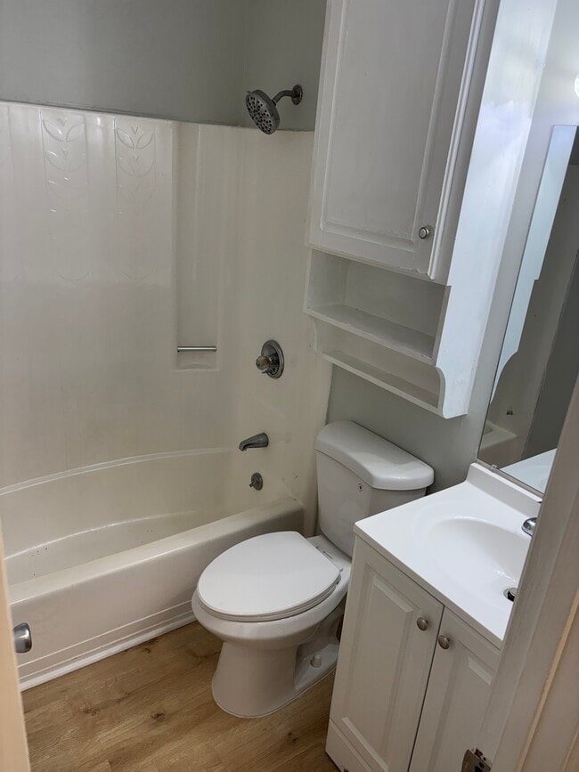 Photo - 205 SW Maynard Rd