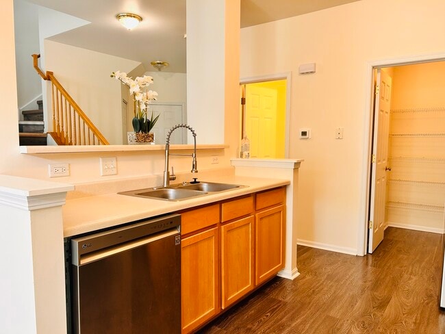 Photo - 24121 Walnut Cir