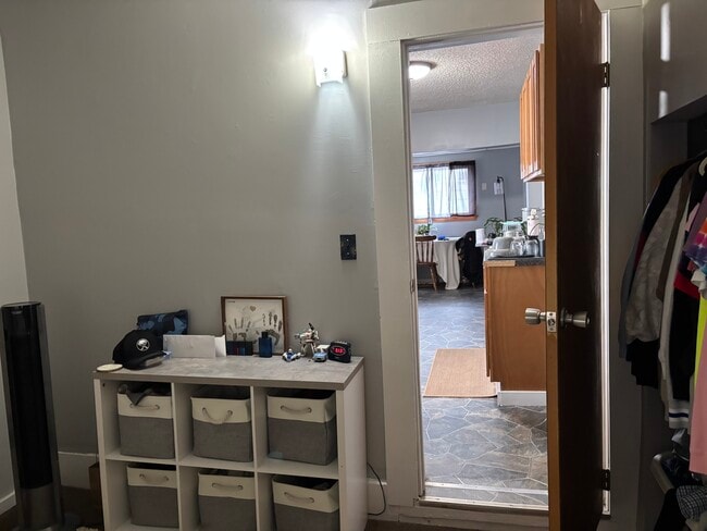 Photo - 6 Forest Pl Unidad Rear