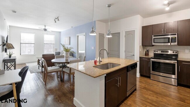 Photo - 5275 Town and Country Blvd Unidad 2461