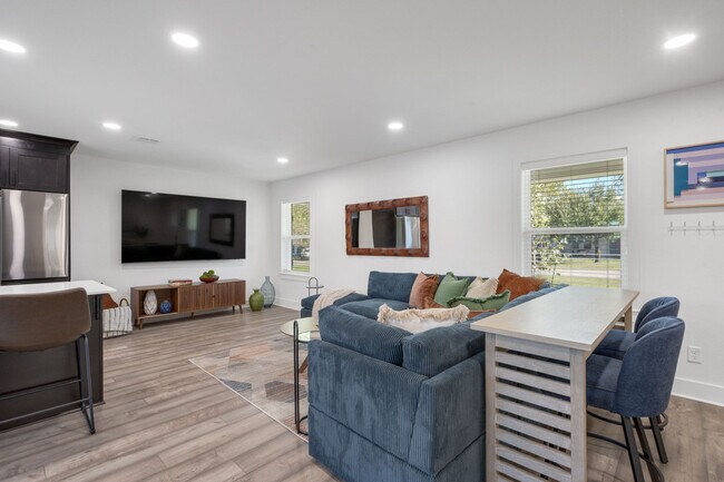 Building Photo - 1611 Armistead St Unit ID1344599P