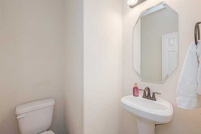 Photo - 13206 Versace Dr