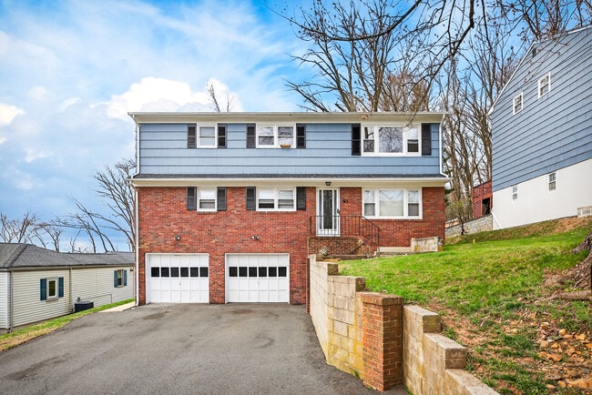 Photo - 93 Harrison Ave Unit 2