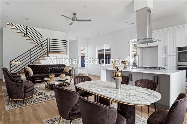 Photo - 147 Hutchinson St NE