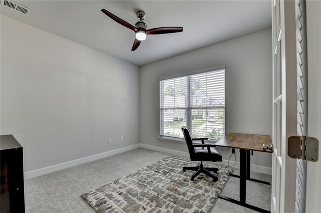 Photo - 5980 Bennett Pkwy