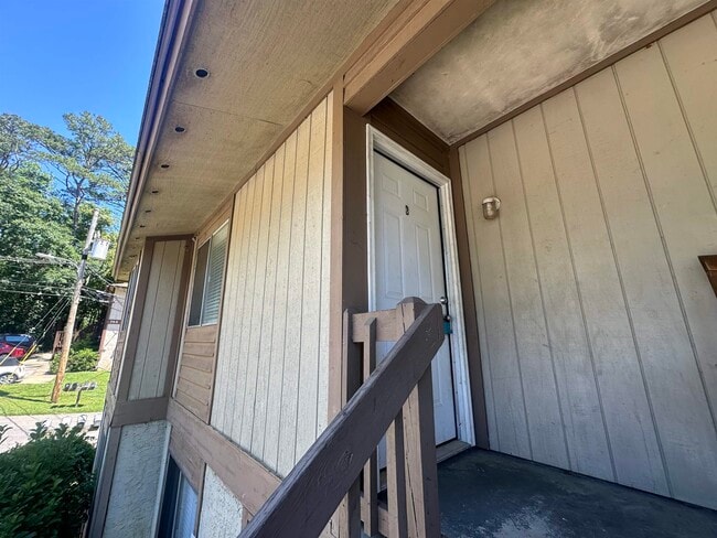 Photo - 732 Pointe Ct