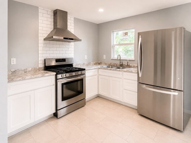 635 Nancy Rose St Unit 1