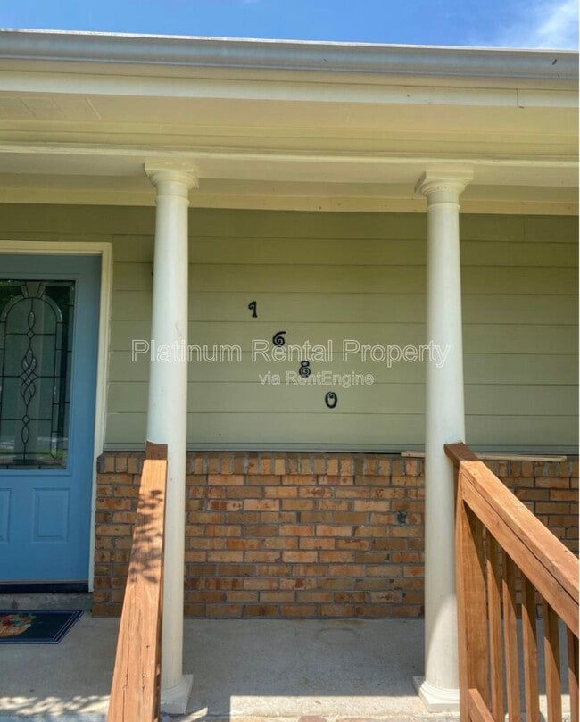 Photo - 1680 Hill St NE