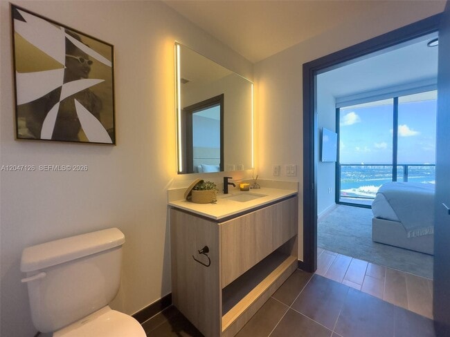 Photo - 398 NE 5th St Unidad 4210