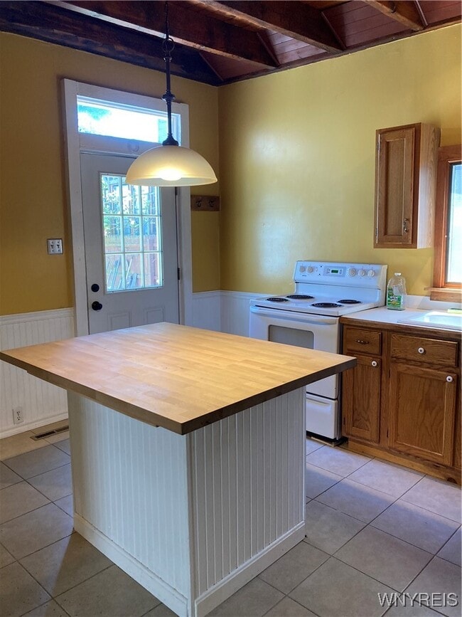 Photo - 21 College St