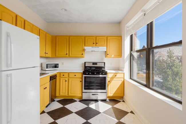 Photo - 550 Main St Unit 6