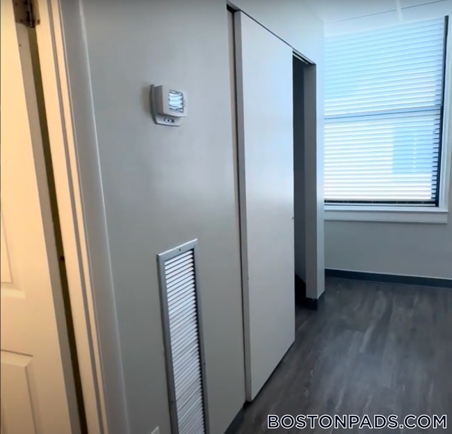 Photo - 507 Main St Unit 402