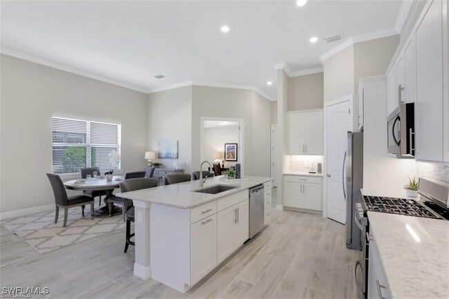 Photo - 7253 Wilton Dr N