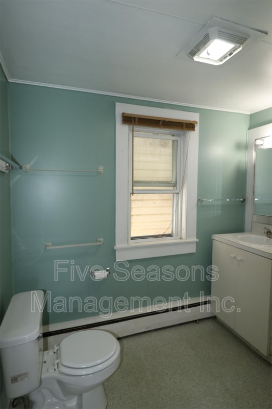 Photo - 128 N Winooski Ave