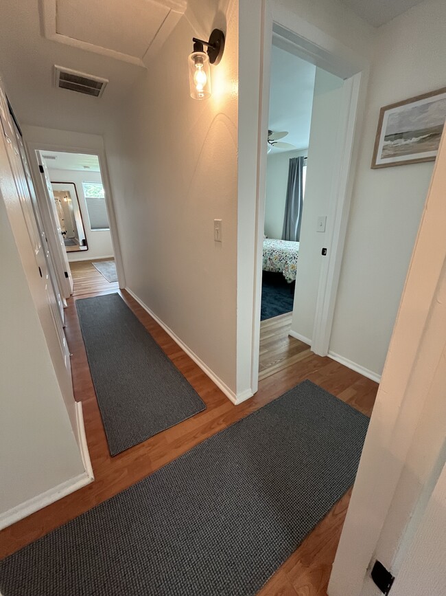 Photo - 1744 10th St SW