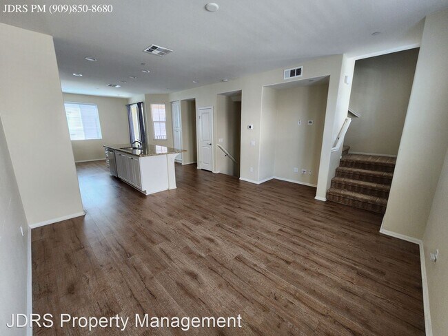 Photo - 3 br, 2.5 bath House - 140 Royal Way