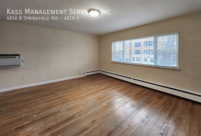 Photo - 4816 N Springfield Ave Unidad 4816-5