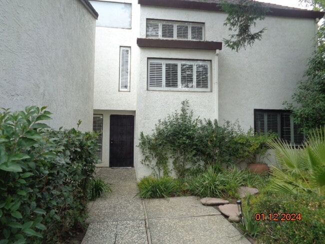 Photo - 1250 Redwood Ct