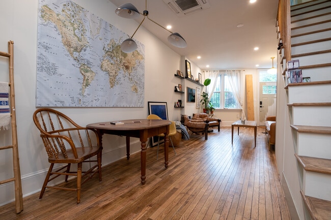 Photo - 1237 Potomac Ave SE