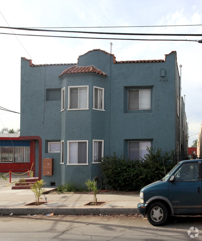 Building Photo - 725 Orange Ave Rental