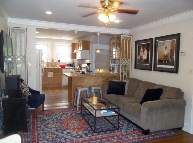 Building Photo - 321 Alewife Brook Pky Unit 1