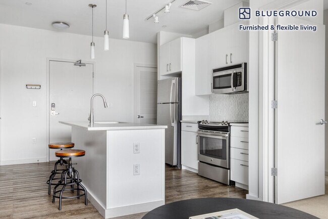 Photo - 240 Sidney St Unit SI FL3-ID851