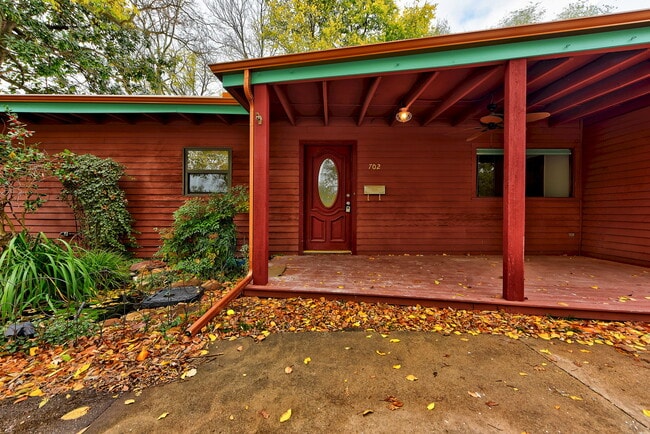 Photo - 702 Morningside Dr