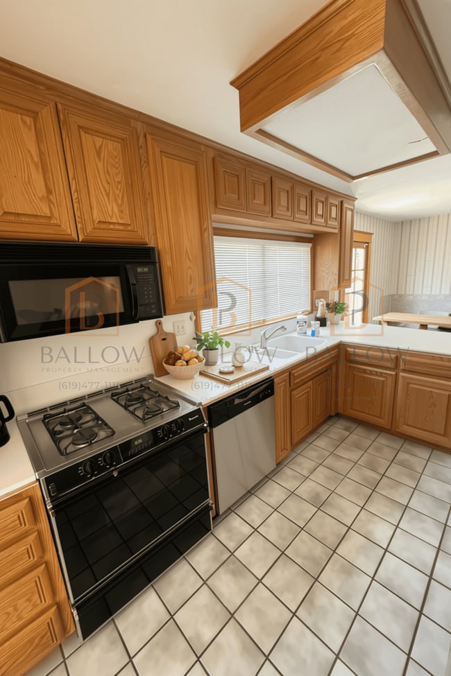 Photo - 10045 Woodpark Dr Unit 10045
