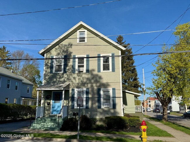 Photo - 74 Walnut St Apartment Unit 1