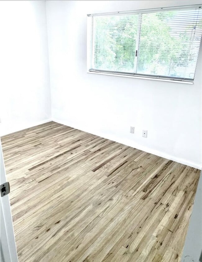 Photo - RES_CARMEL INSTITUTE LLC_1152 Unit 1154